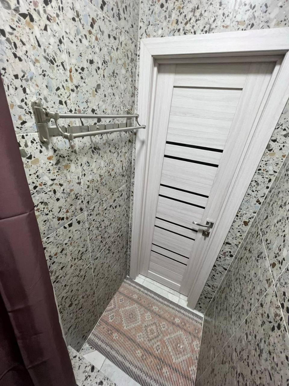 Рой Almaty Exterior foto